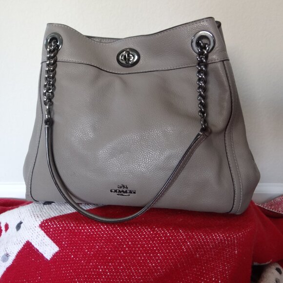Coach Grey Leather Turnlock Edie Shoulder Bag - Picture 1 of 5